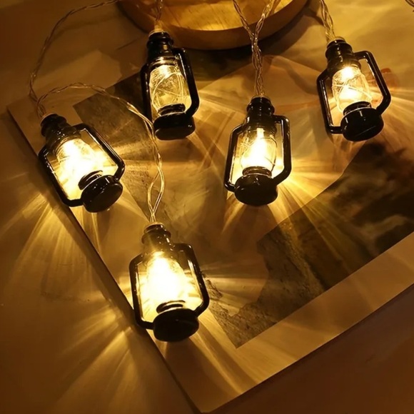 *LAST ONE* Campfire Lantern Hanging String Lights - Picture 2 of 9